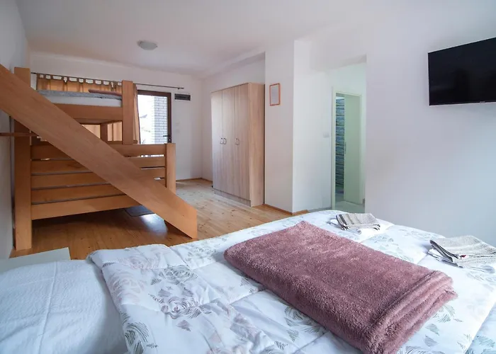 Tankosic Apartment Svestica